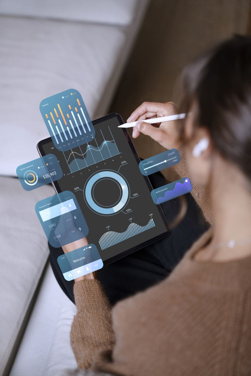 SEO-Analyse Dashboard mit Keyword-Rankings und Traffic-Metriken